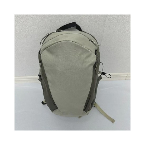 Lightweight 26L Hiking Backpack - Water-Resistant & Versatile for Outdoor Travel